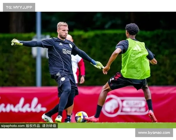 莫雷托：纽卡斯尔联近日向米兰询问佳夫转会事宜